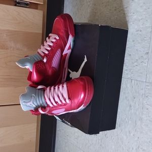 Nike Women's Jordan Valentine's Edition Size 5 Color Red